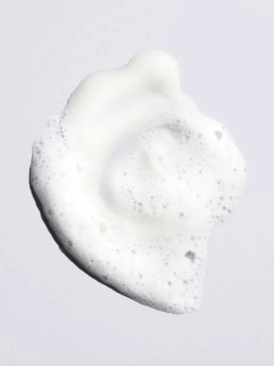 Oribe Run-Through Detangling Shampoo 8.5 oz - Picture 7 of 10